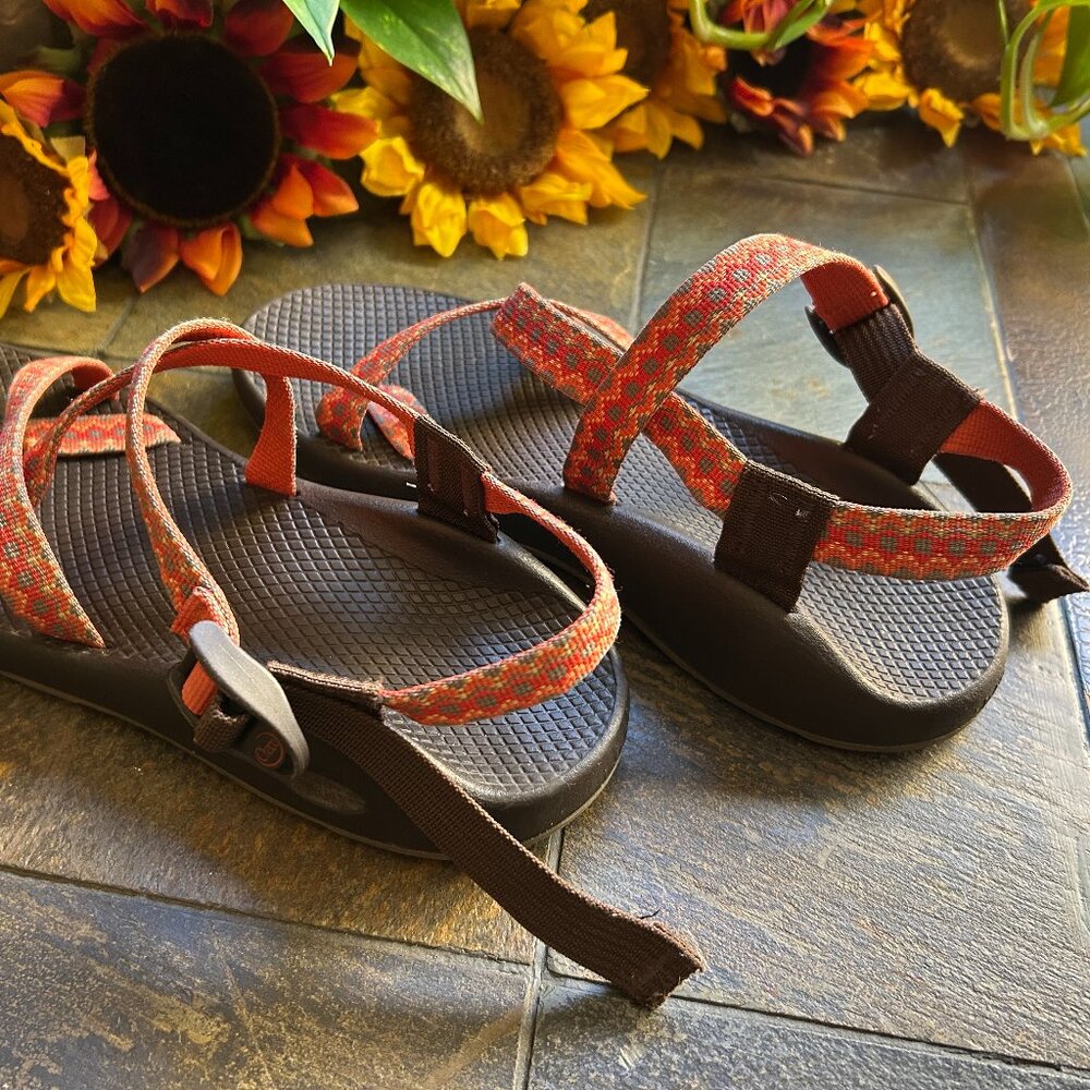 Chaco Women’s Z2 Yampa Aztec Print Hiking Sport Sandal - Picture 4 of 11